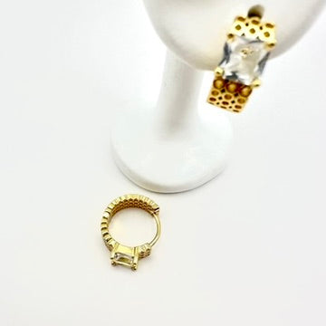Breite Creolen „Crystal Honeycomb“ mit großem Zirkonia