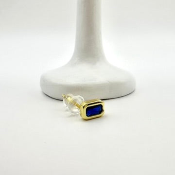 Ohrstecker „Sapphire Blue Baguette“ mit blauem Glas
