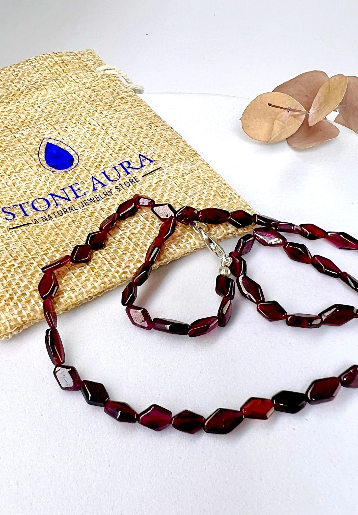 Collier aus Granaten_16