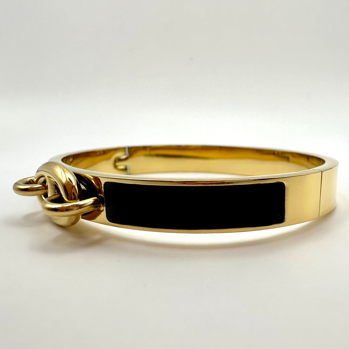 Armreif „Anchor Link“ mit schwarzer Emaille