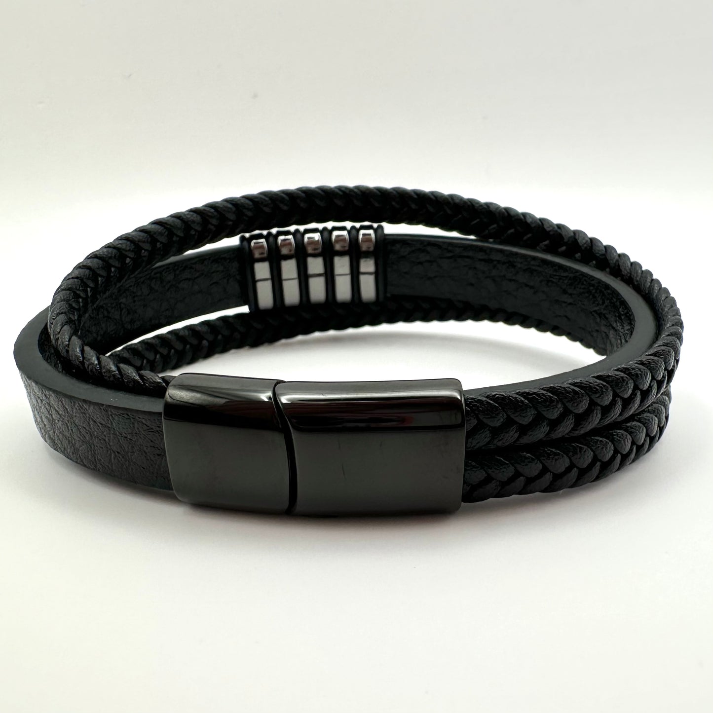 Herren-Lederarmband Hematit mit markanten Edelstahl-Zylindern