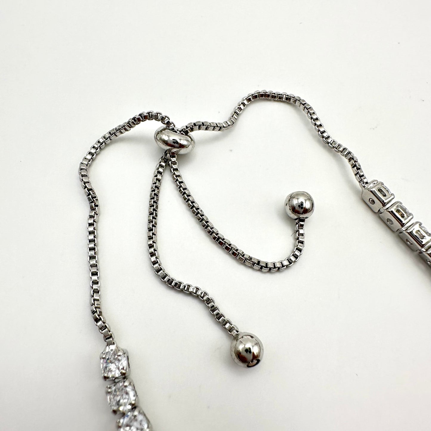Damen-Tennisarmband "Sparkling Teddy" mit Perlenakzenten