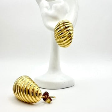 Statement-Ohrstecker „Ribbed Drop“ im Vintage-Look