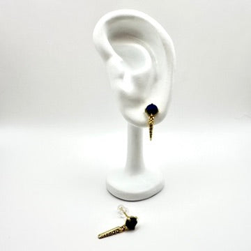 Ohrhänger „Midnight Spike“ mit dunkelblauem Glas
