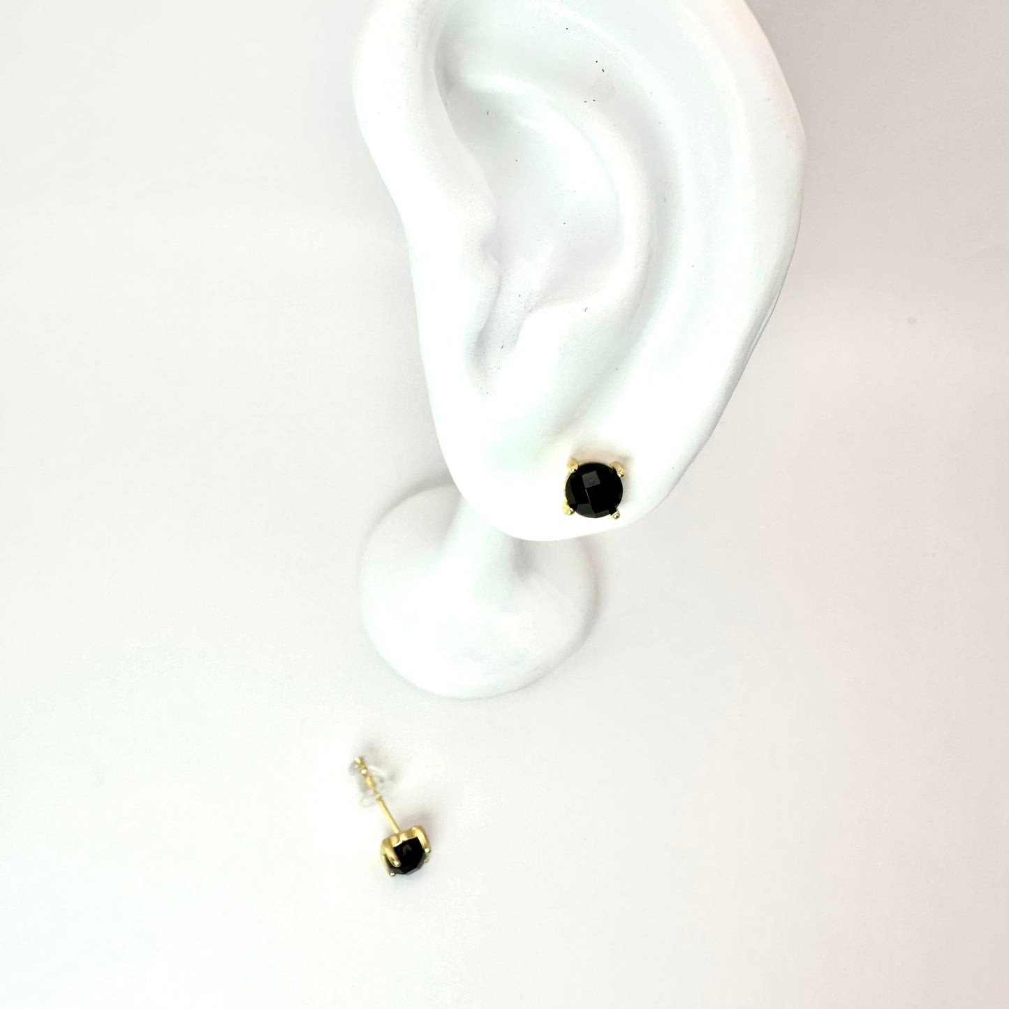 Ohrstecker „Deep Black“ mit schwarzem Glas