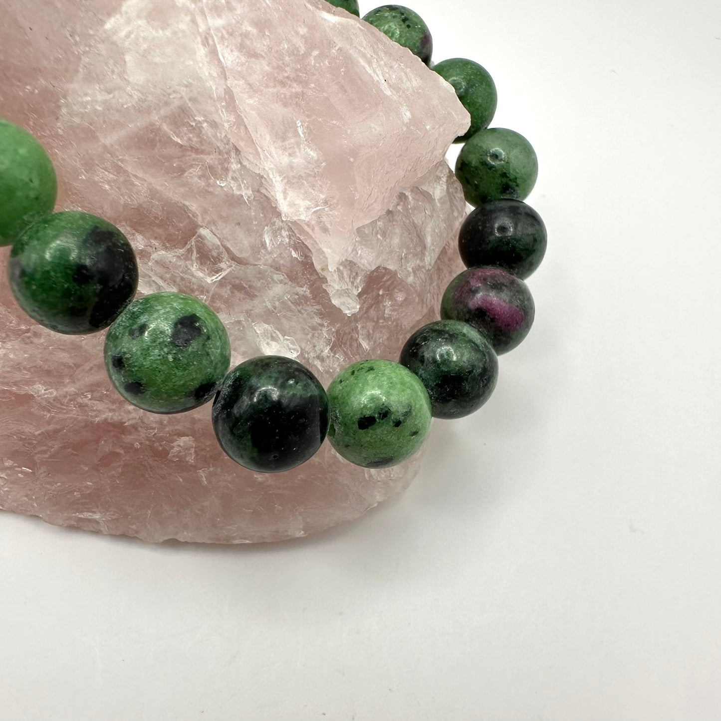 Rubin in Zoisit Armband