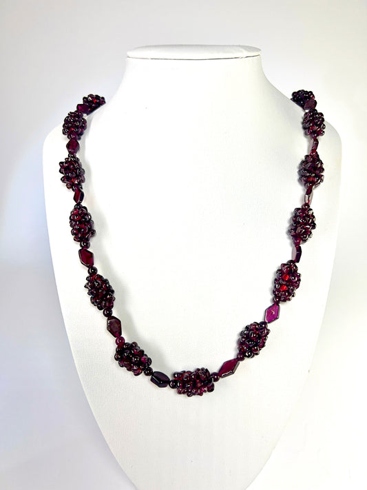 Collier aus Granaten_6