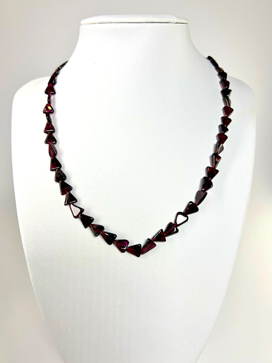 Collier aus Granaten_14