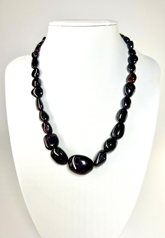 Collier aus Granaten_3