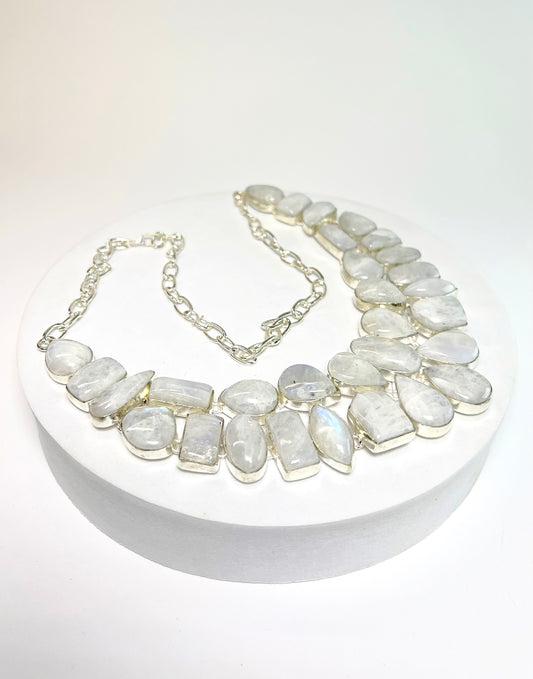 Collier aus Mondstein