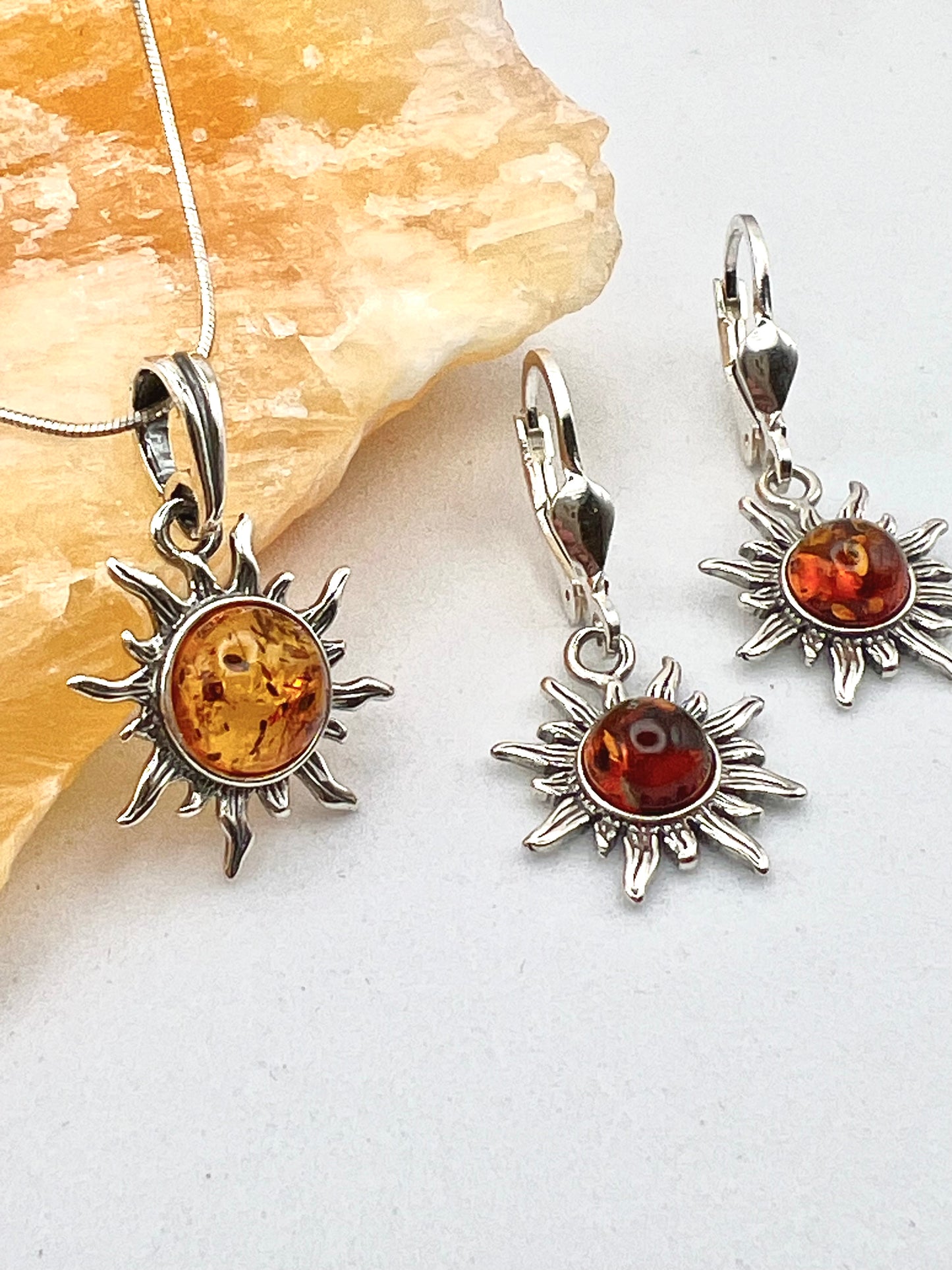 Produktbeschreibung für Schmuck-Set (Sonnen-Design)