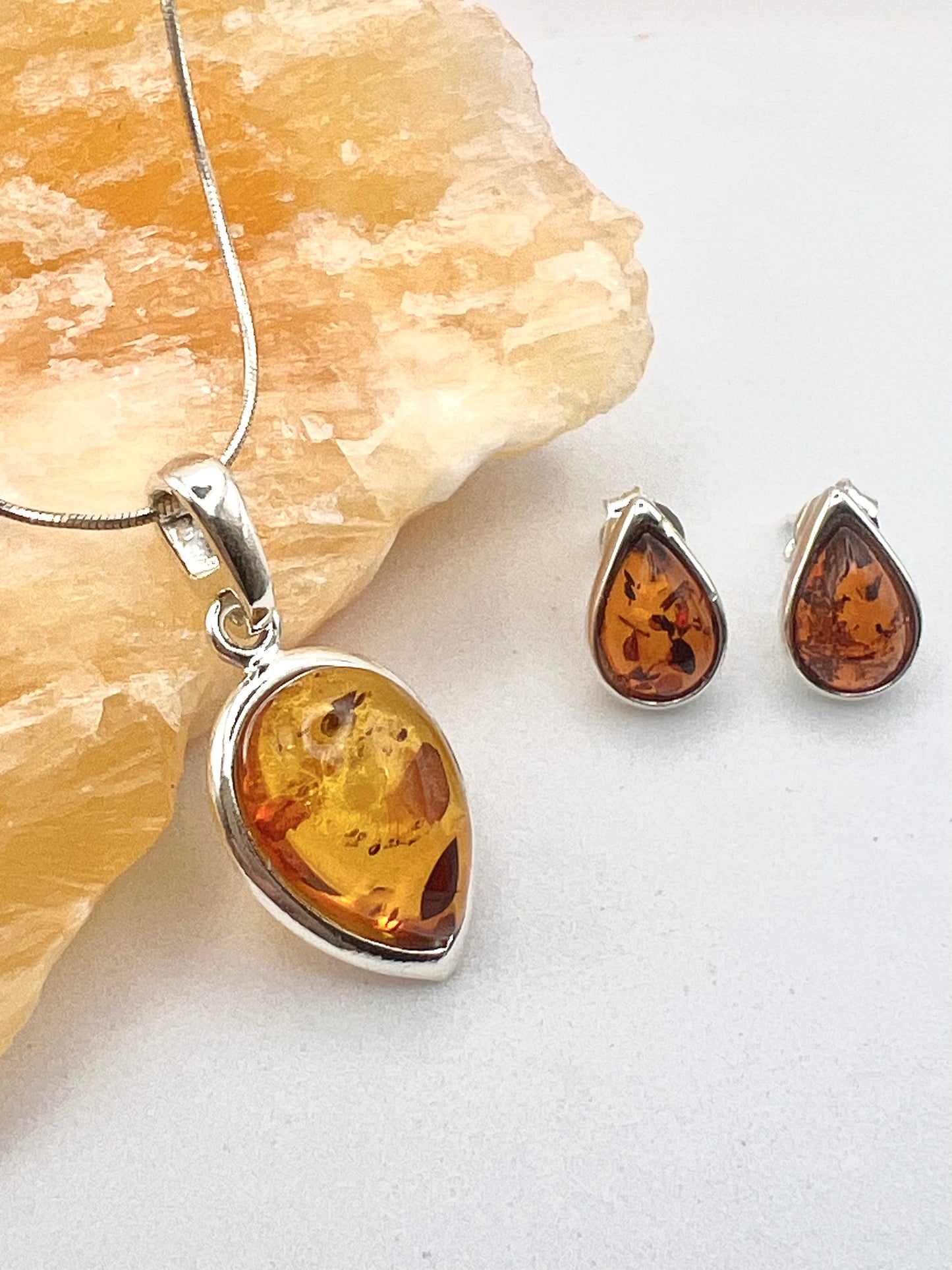 Komplettes Schmuck-Set: 925 Silber und Natur-Bernstein