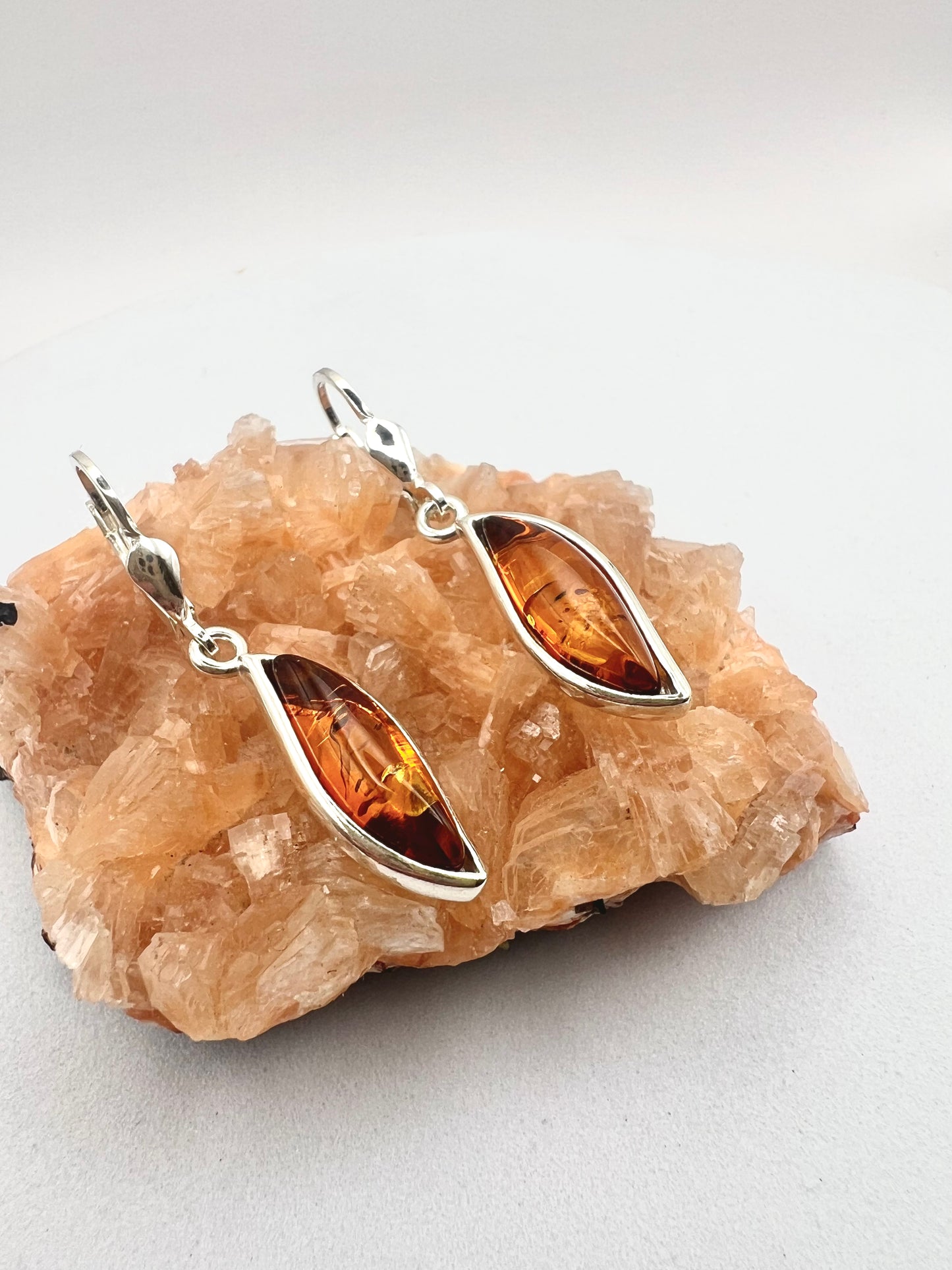 Silberohrringe mit Natur-Bernstein