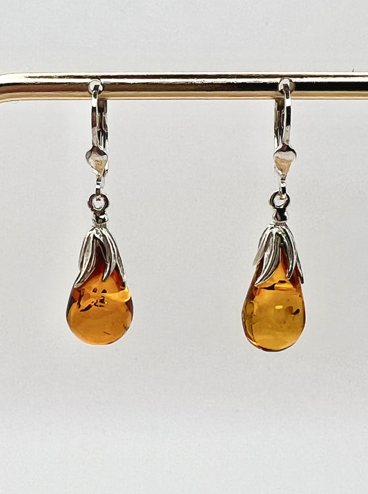 Silber-Ohrhänger mit tiefem Natur-Bernstein
