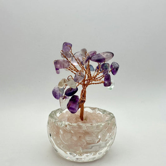 Kleiner, beruhigender Deko-Baum aus lila Amethyst