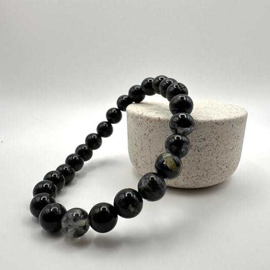 Obsidian-Armband „Schwarzer Glanz“