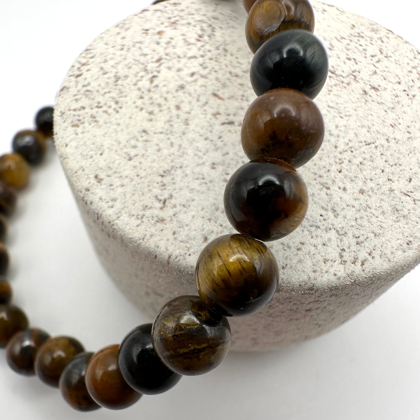 Schimmerndes Armband aus Tigerauge (Kugel 8 mm)