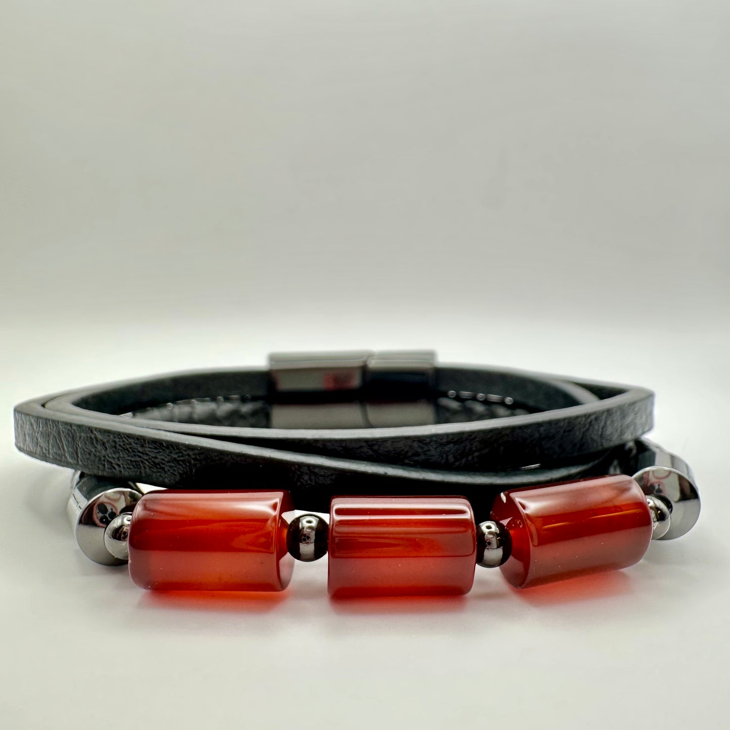 Herrenarmband Karneol und Veganes Leder
