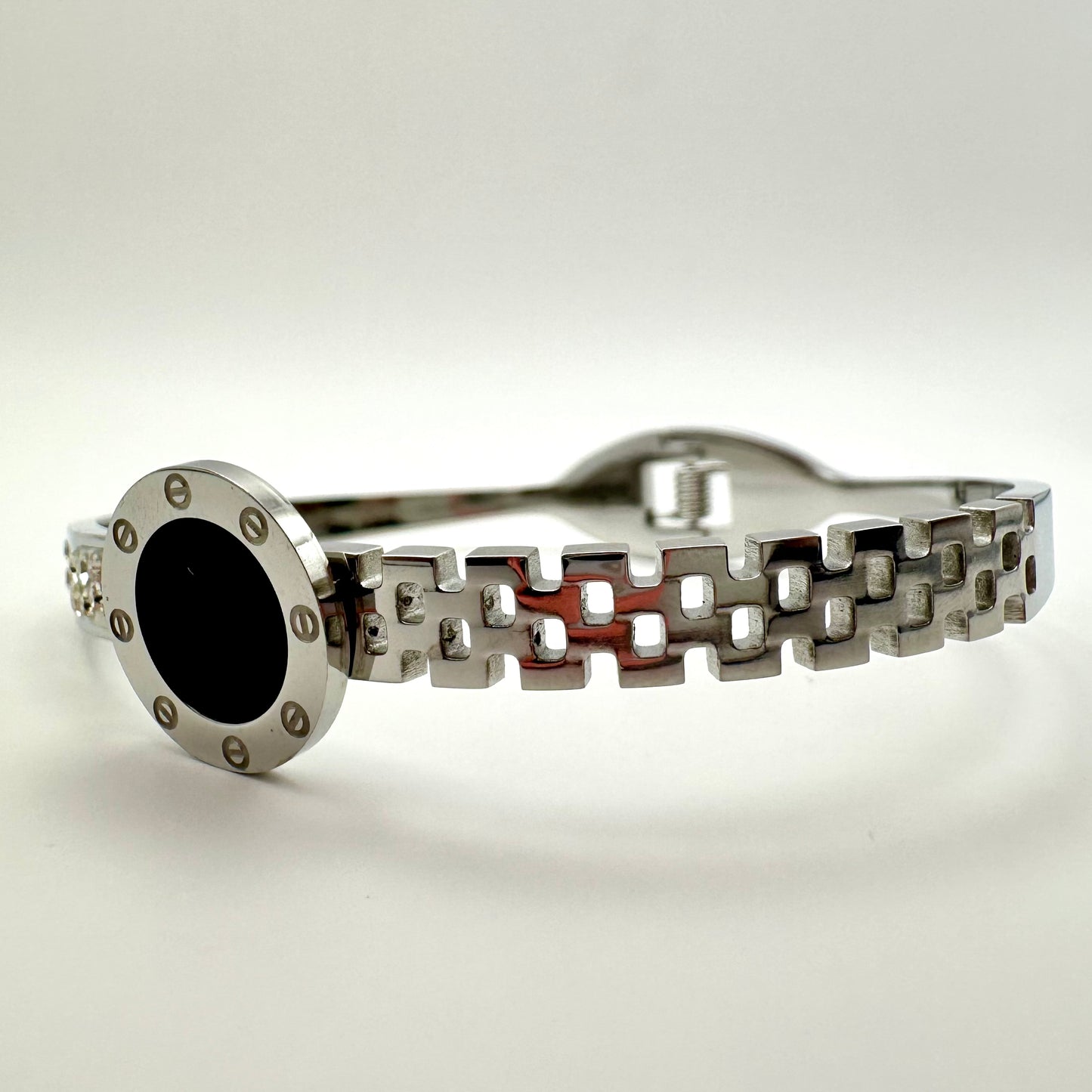 Armreif „Geometric Circle“ mit Zirkonia-Pavé