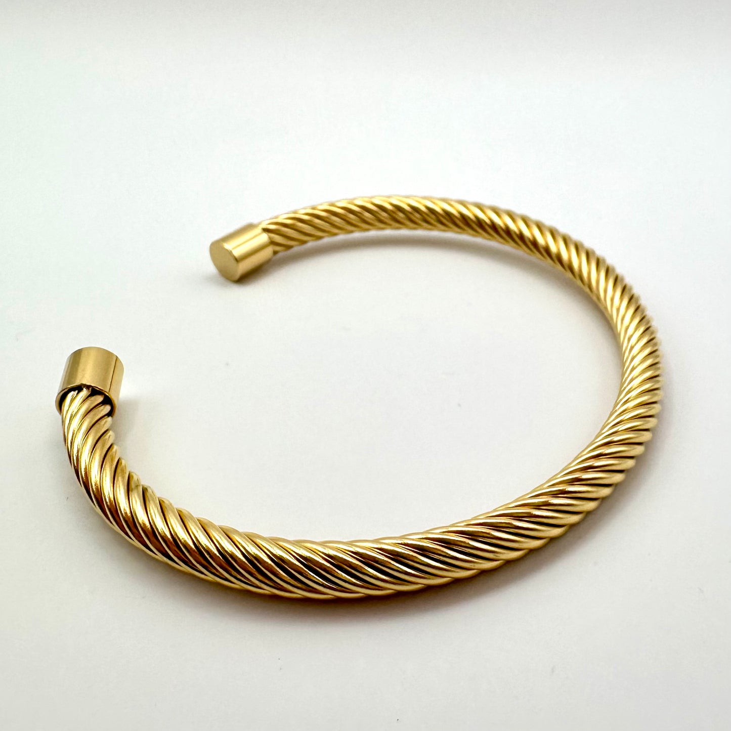 Armreif „Golden Rope“ im Kordel-Design