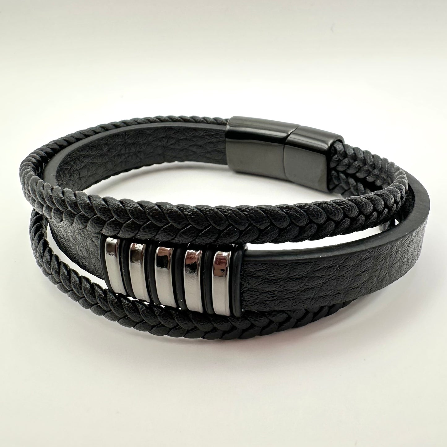 Herren-Lederarmband Hematit  mit markanten Edelstahl-Zylindern
