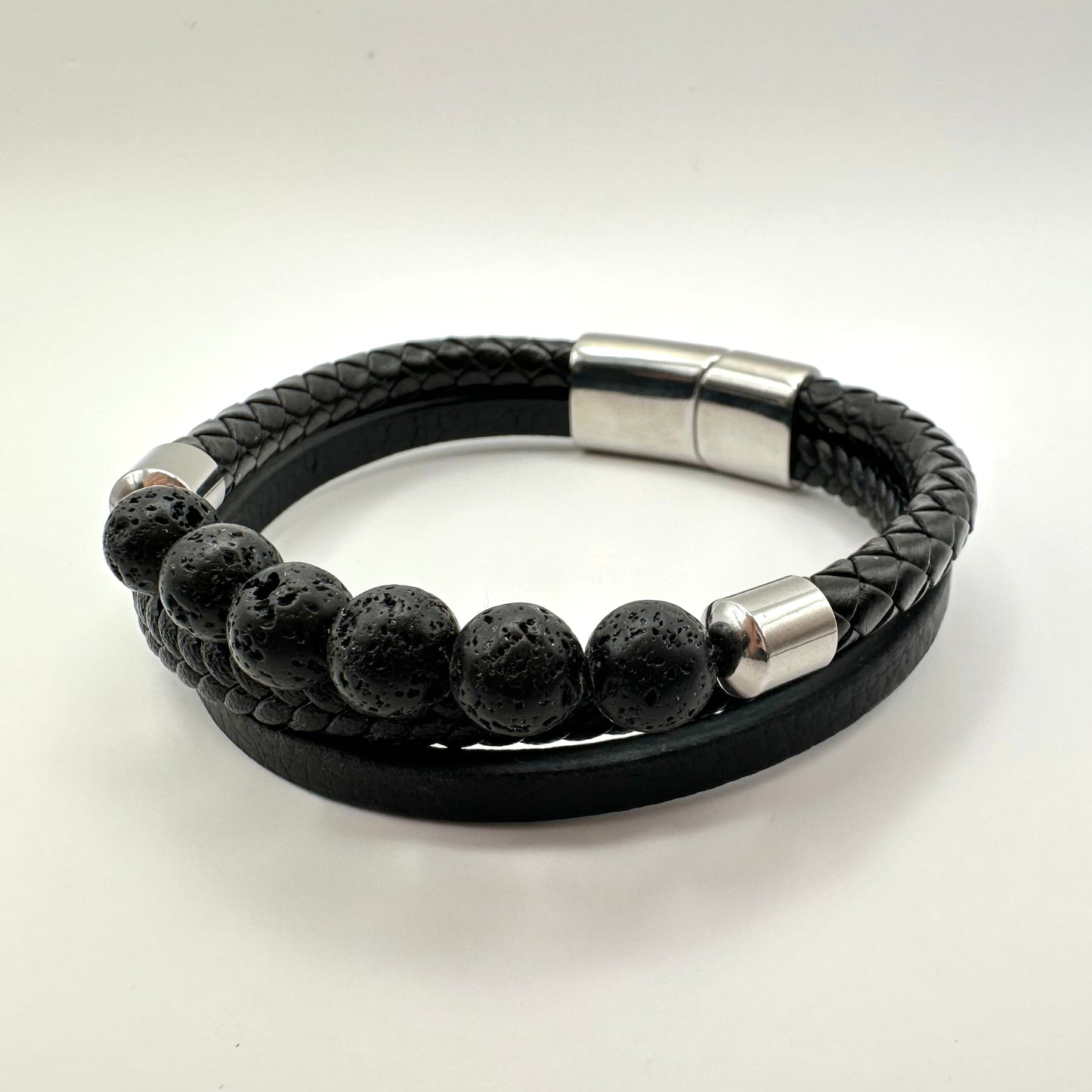 Herren-Lederarmband mit Lavastein-Perlen