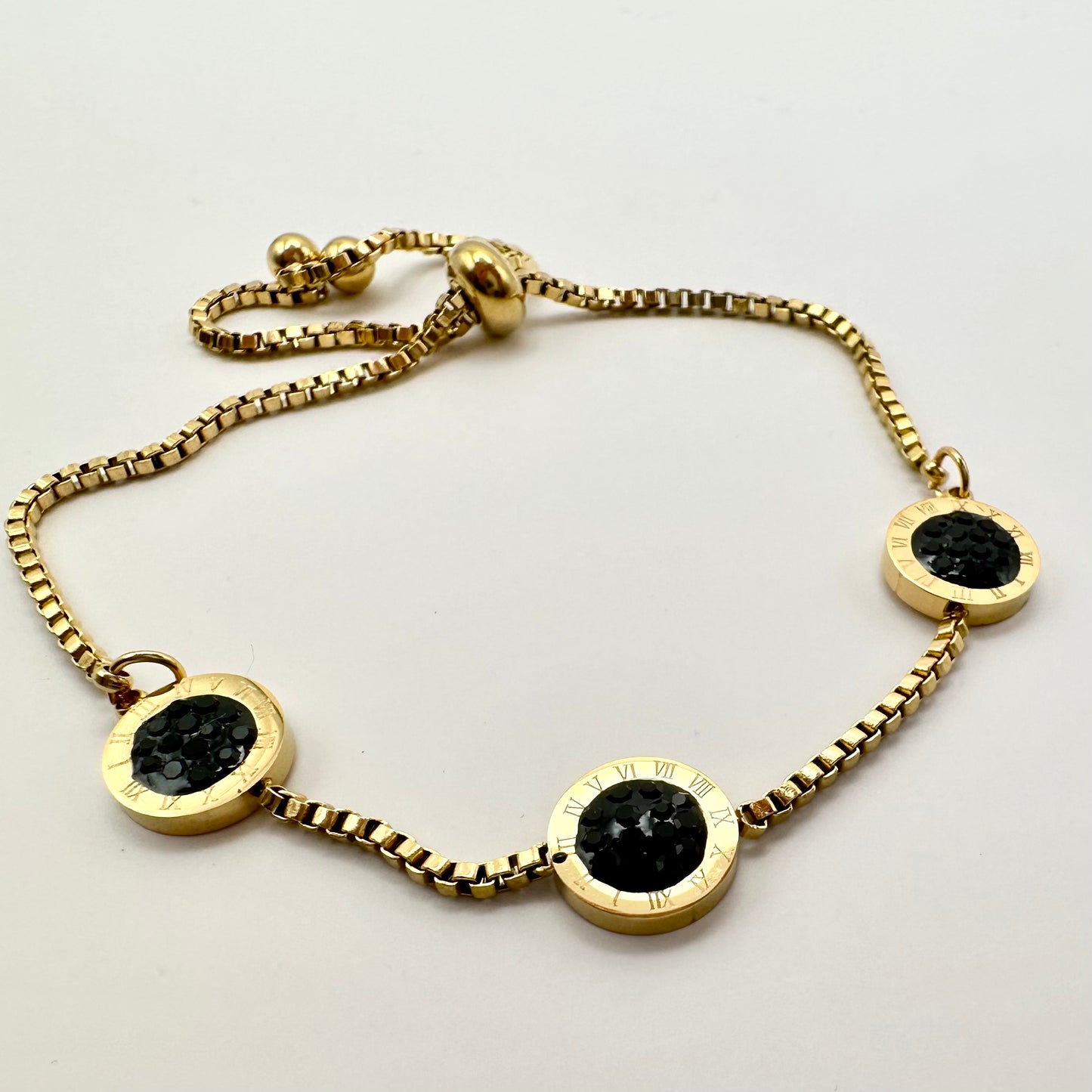 Elegantes Damenarmband mit römischen Zahlen & schwarzen Kristallen
