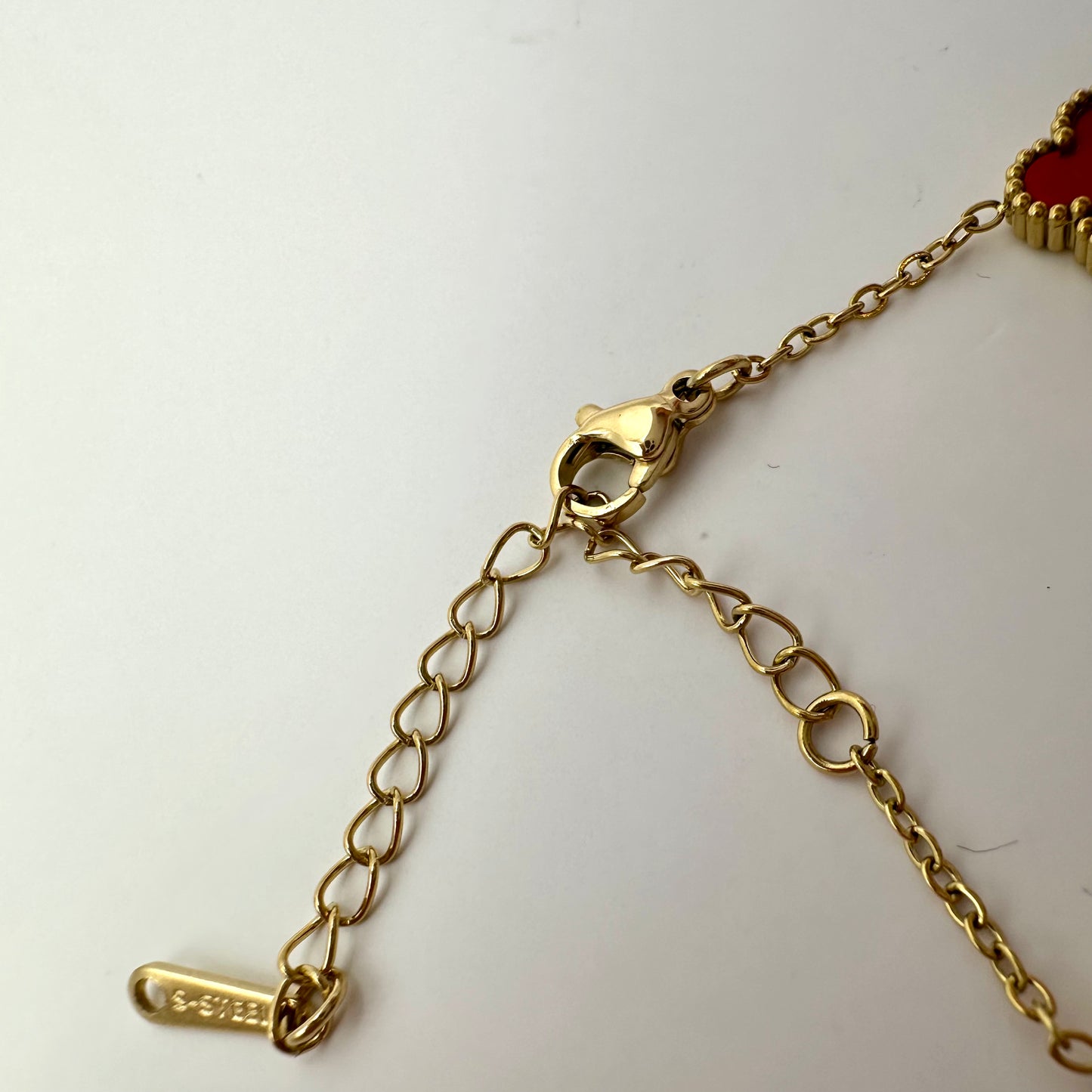 Damen-Armband "Glücksklee" in Rubinrot