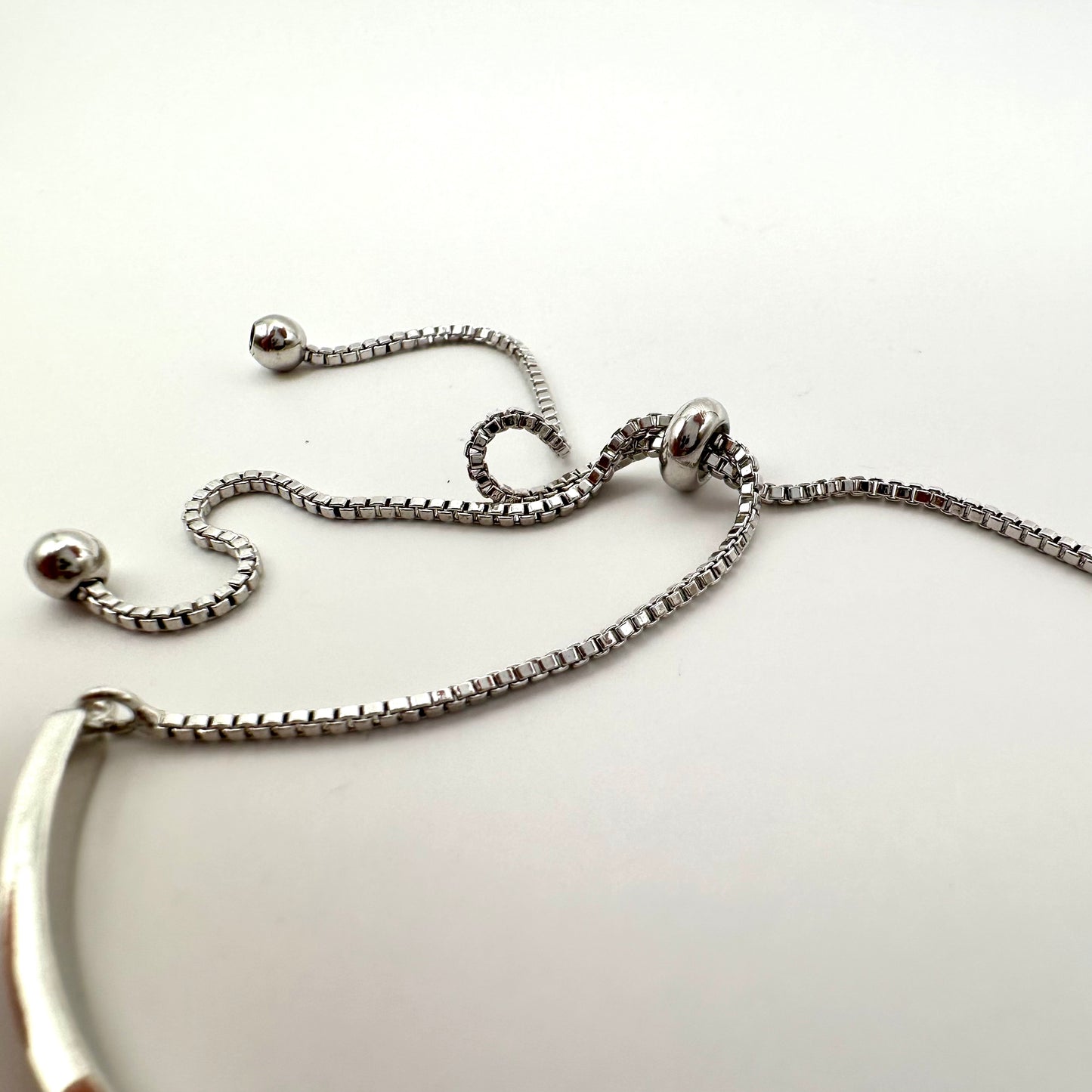 Damen-Armreif "H-Design" mit Zirkonia-Besatz