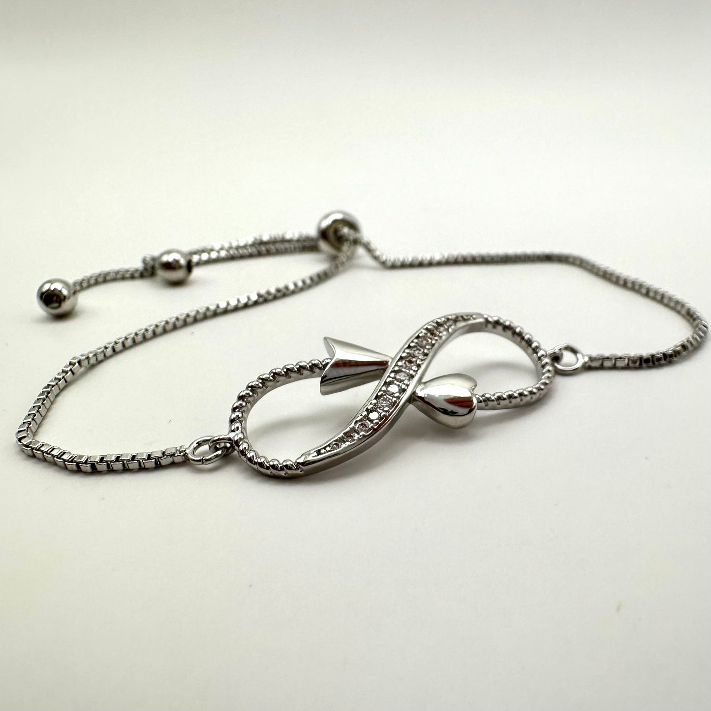 Damen-Armband "Unendliche Liebe" mit Zirkonia