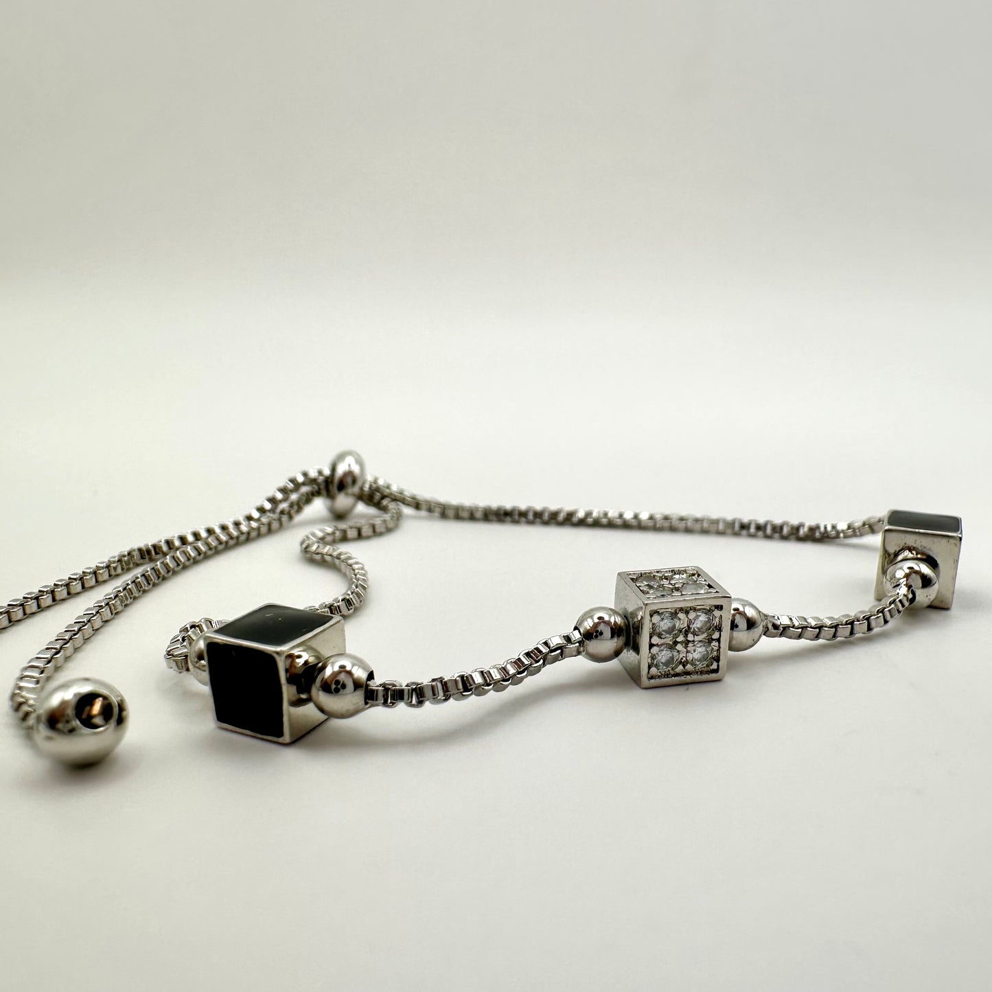 Damen-Armband "Geometric Cubes" mit Zirkonia-Akzent
