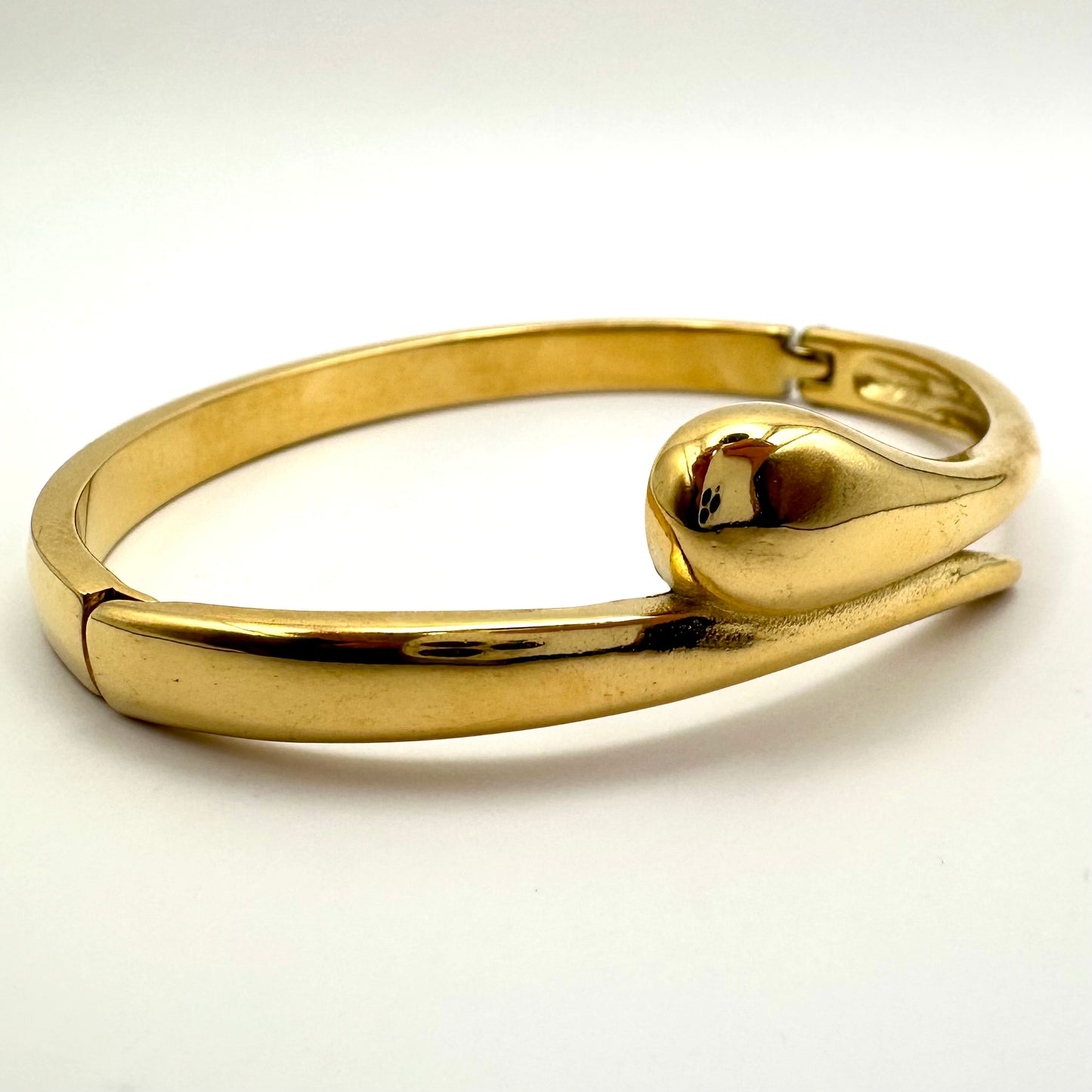 Damen-Armreif „Liquid Drop“ in Gold-Optik