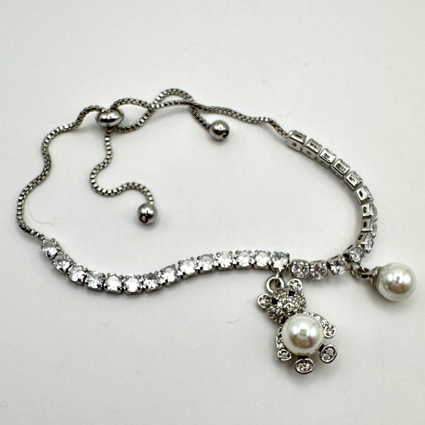 Damen-Tennisarmband "Sparkling Teddy" mit Perlenakzenten