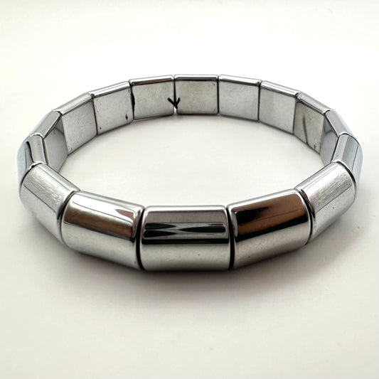 Hämatit-Armband – Modernes Ziegel-Design
