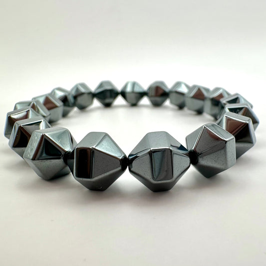 Hämatit-Armband – Geometrische Eleganz