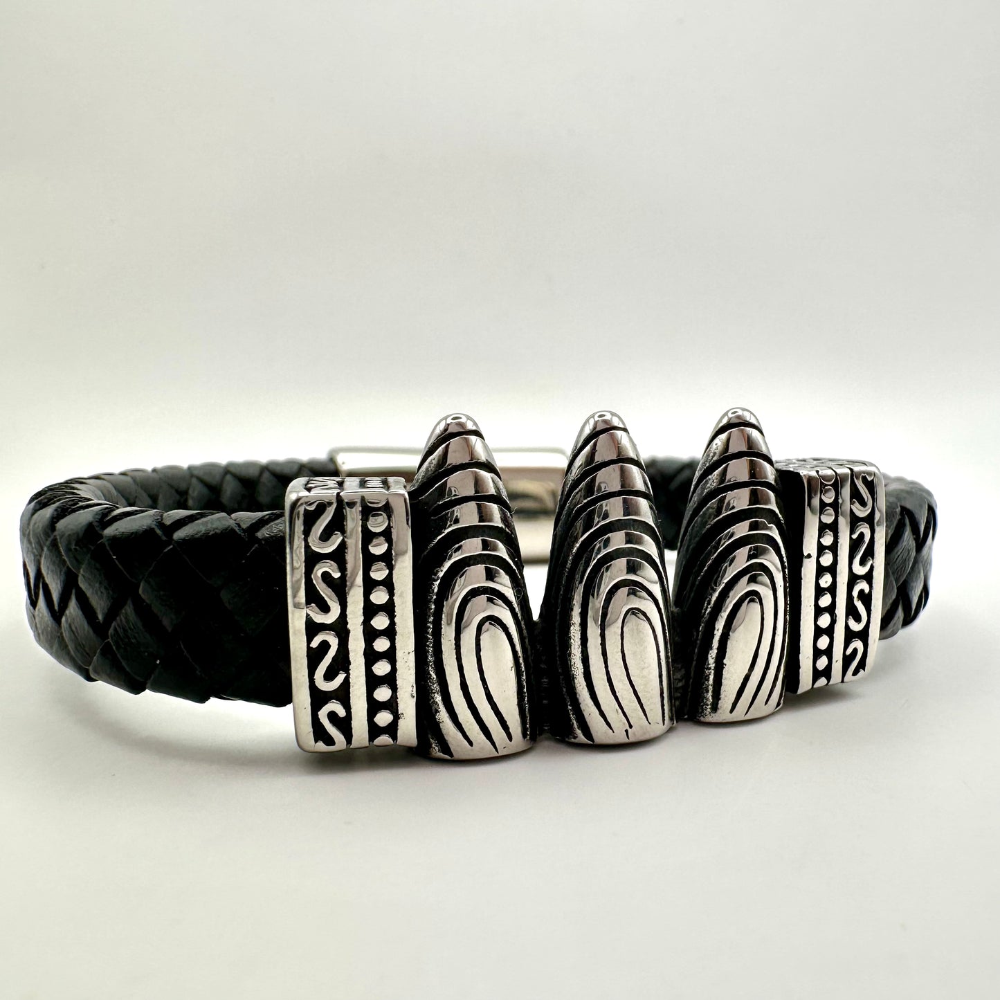 Herren-Lederarmband mit markanten "Bullet"-Elementen