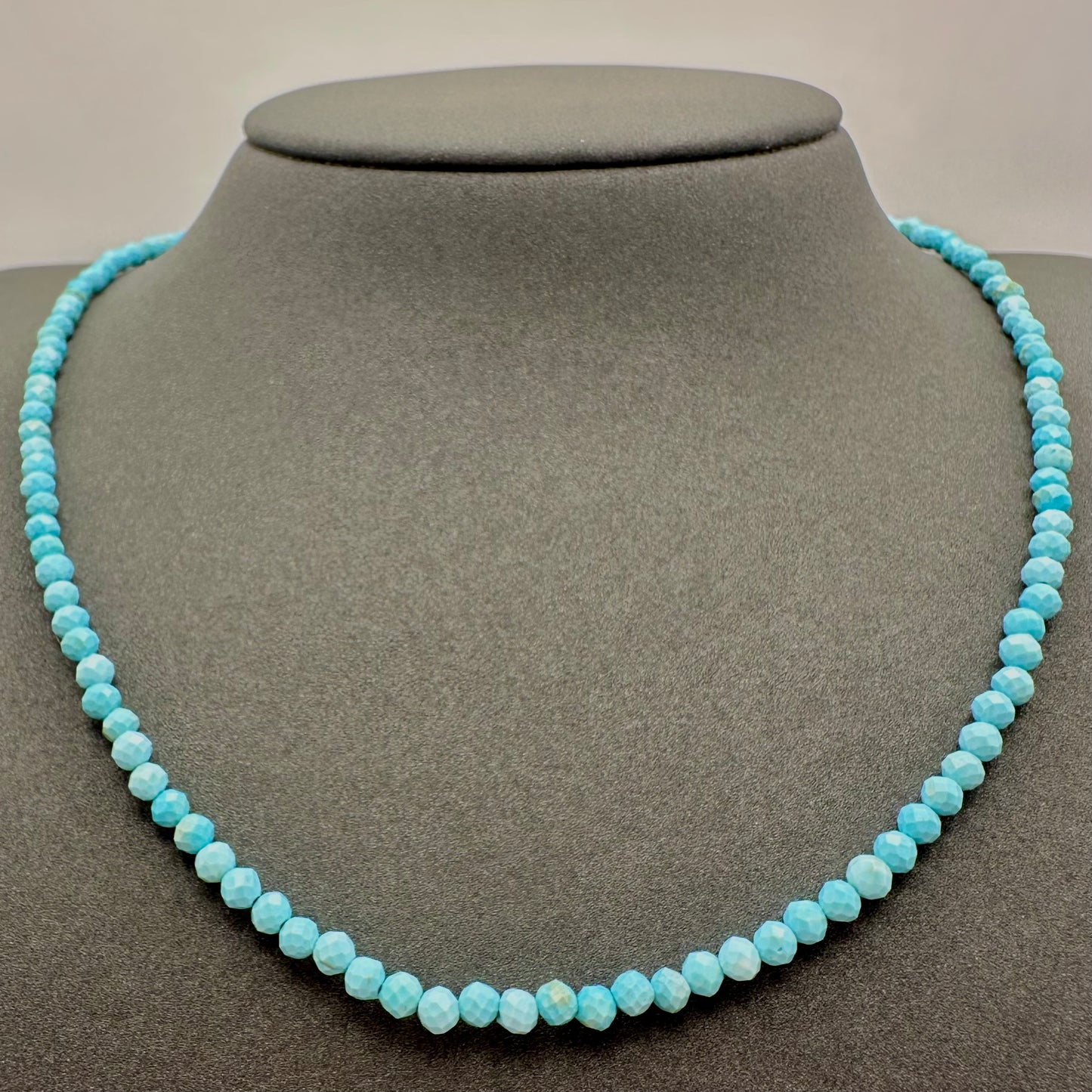 Schmuck-Set aus facettiertem «Türkis-Glow»