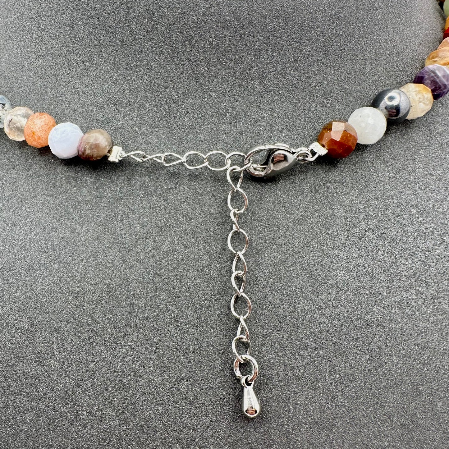 Edelstein-Mix Schmuck-Set: Farbenвіelfalt & Eleganz (Halskette & Armband)