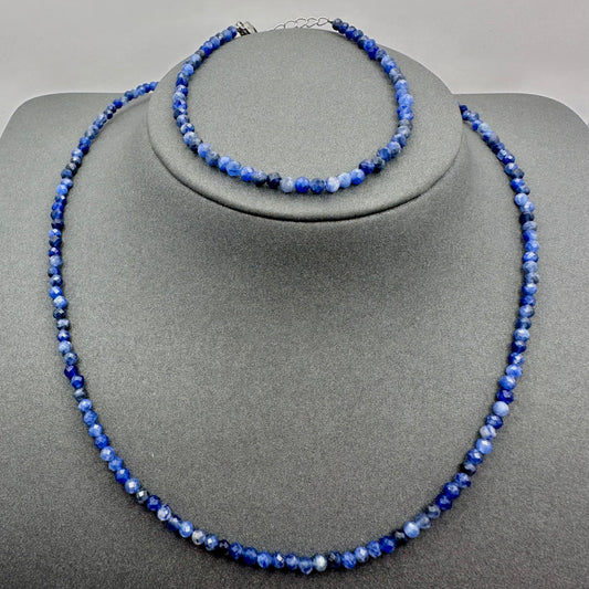 Schmuck-Set aus facettiertem Sodalith (Halskette & Armband)