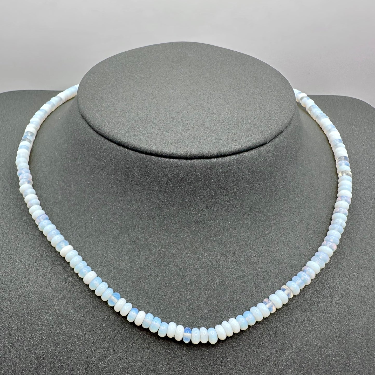 Schmuck-Set aus facettiertem Opalith (Halskette & Armband)