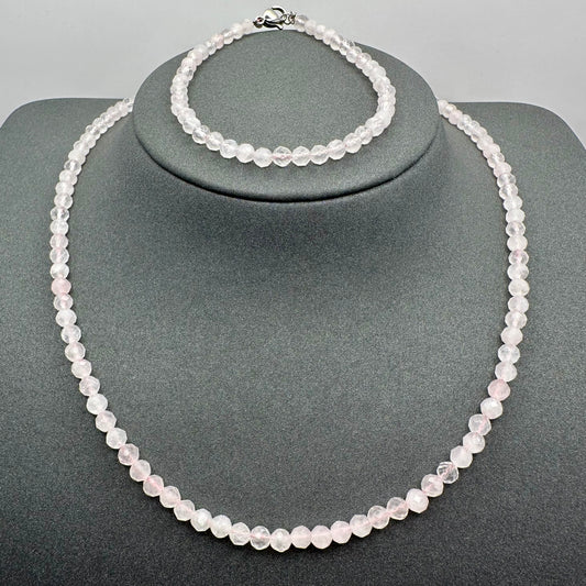 Schmuck-Set aus facettiertem Rosenquarz (Halskette & Armband)