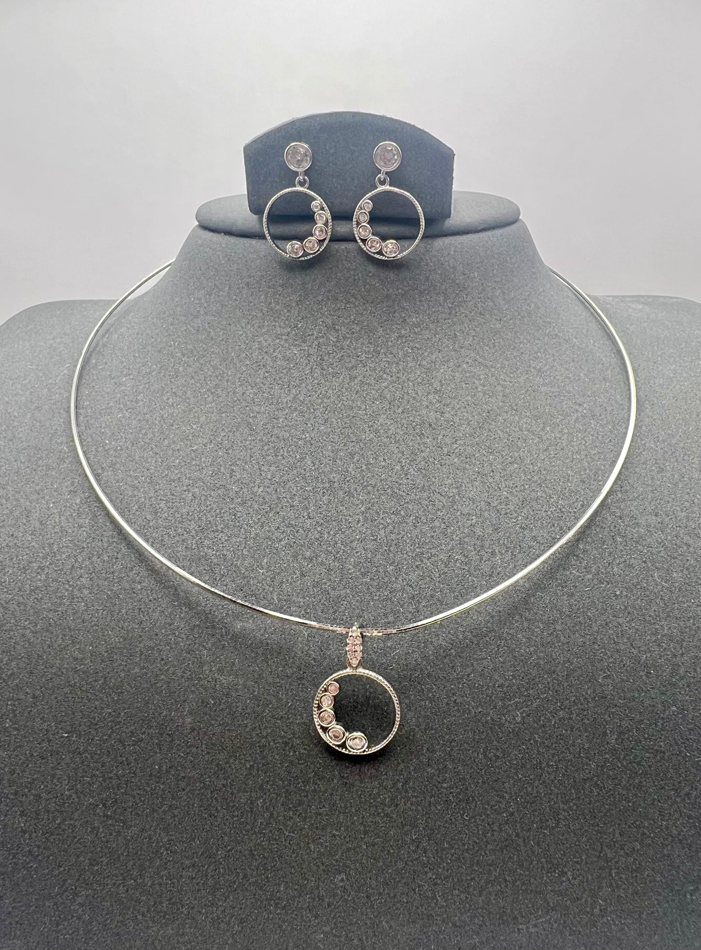 Silber-set – Halskette und Ohrringe