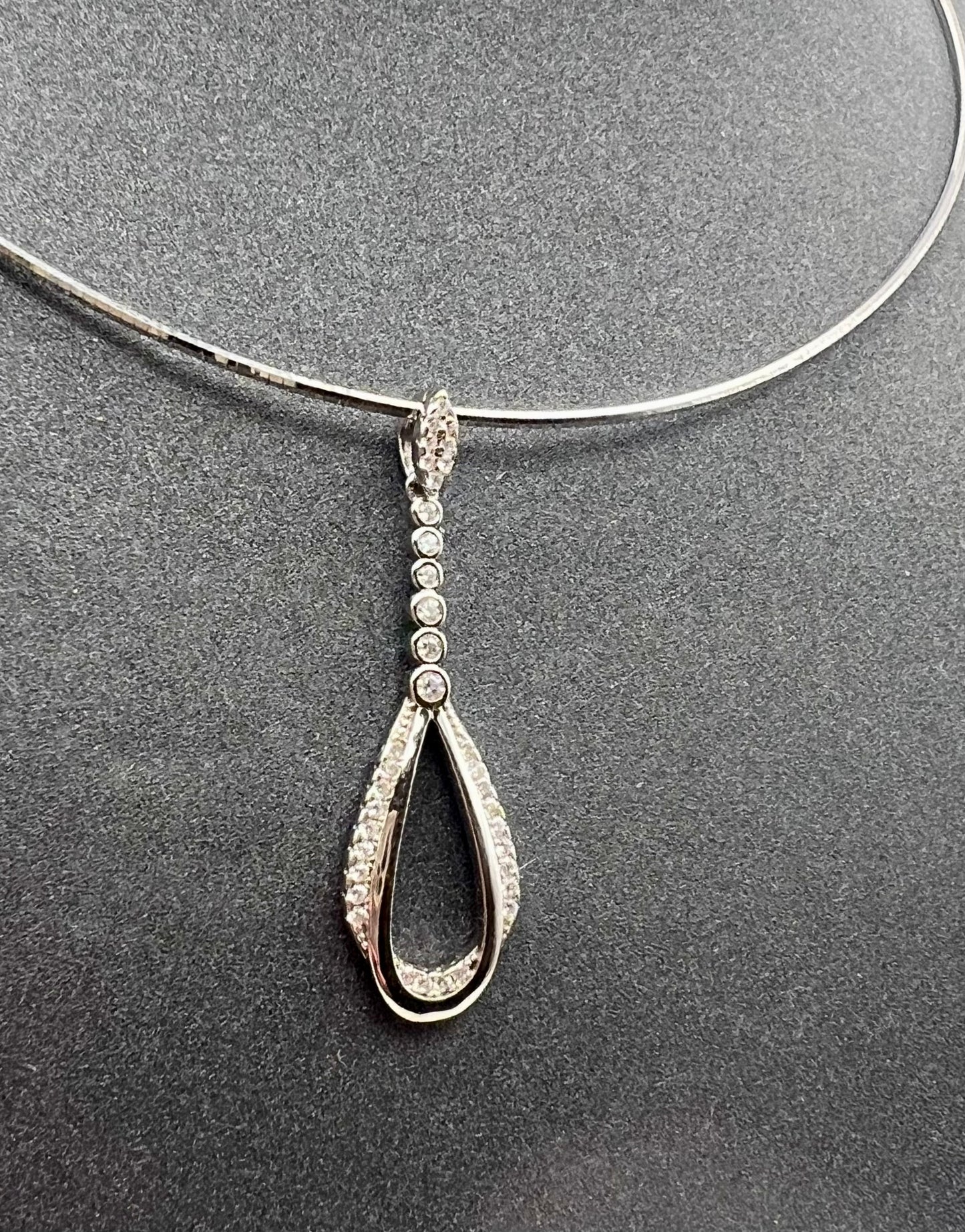 Silber-Set – Halskette und Ohrringe