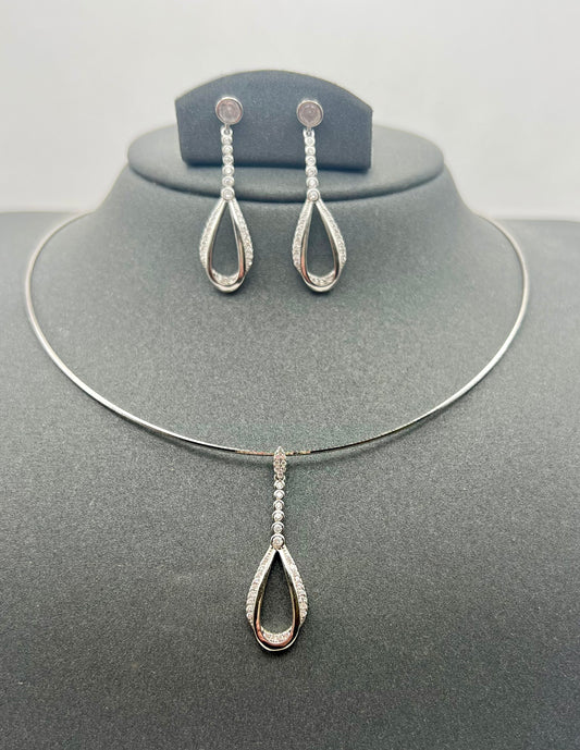 Silber-Set – Halskette und Ohrringe