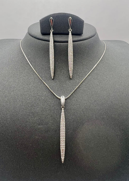 Silber-Set – Halskette und Ohrringe